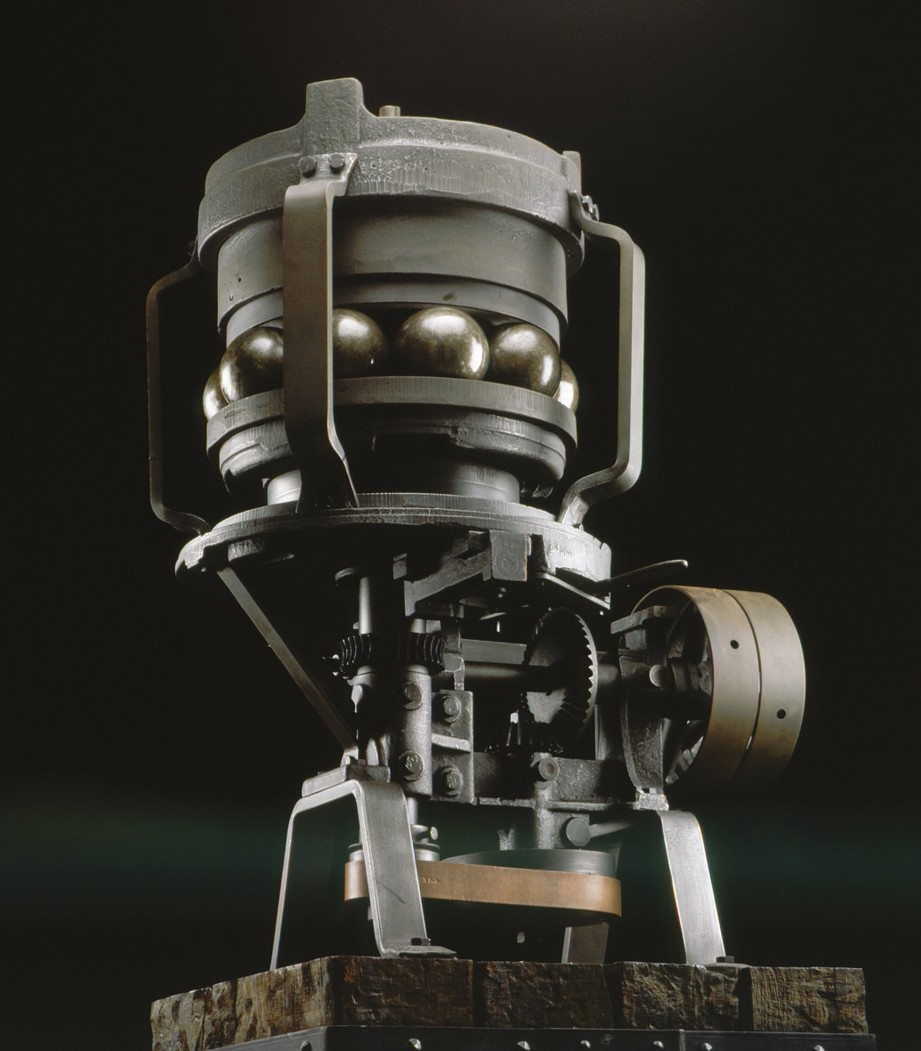 125年前的1980年7月17日，弗里德里希&middot;費舍爾發(fā)明的球磨機獲得了（德國）帝國專(zhuān)利局批準的專(zhuān)利（專(zhuān)利號55783）