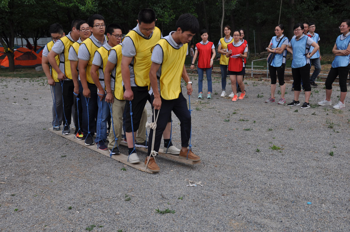 “步伐跟隨夢(mèng)想，青春你我同行”——濟南市鴻慷機電設備有限公司端午節出游活動(dòng)
